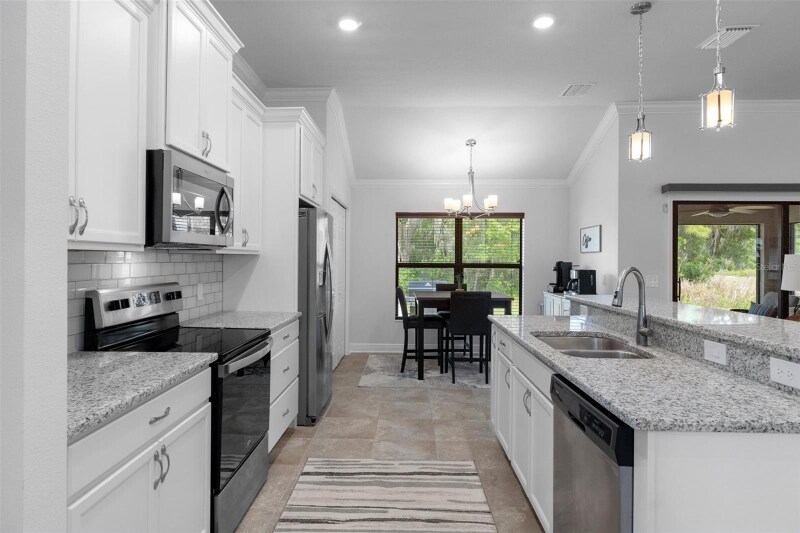 Building Photo - 2797 N Hythe Point