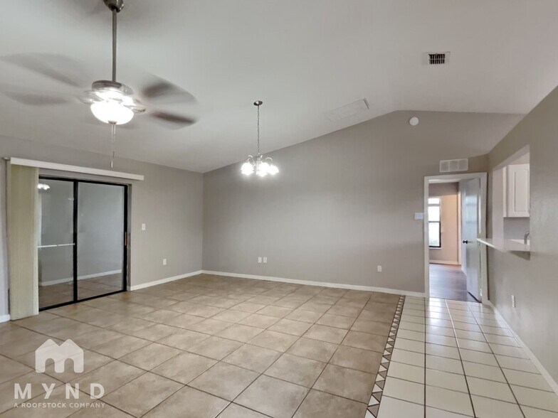 Building Photo - 530 Delido Way