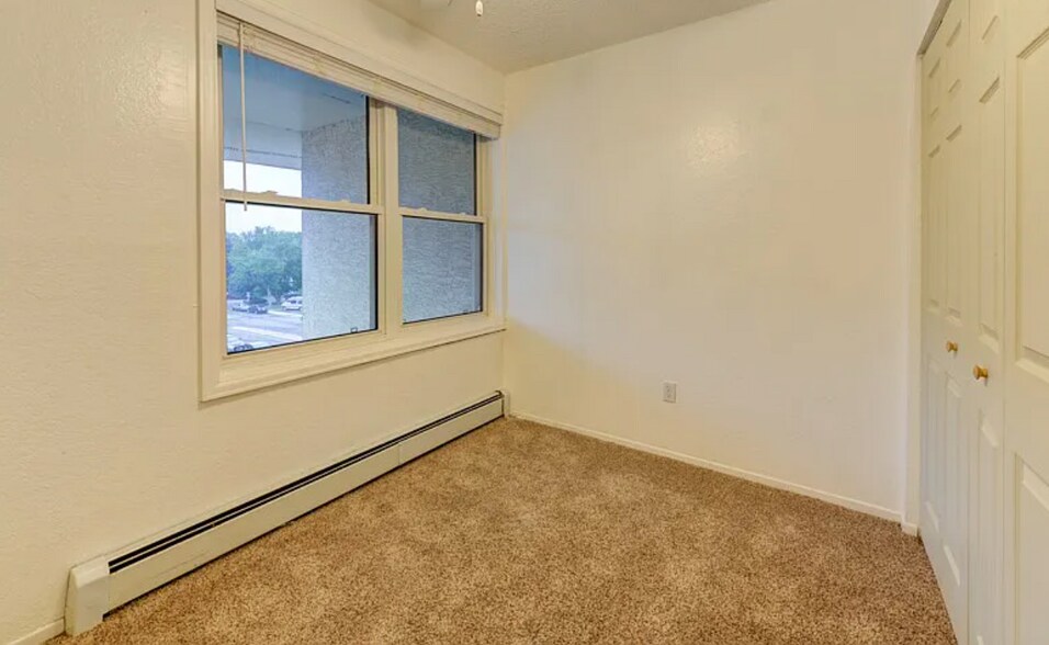 Guest Bedroom (View: Pool + Oneal Parkway) - 3035 Oneal Pky