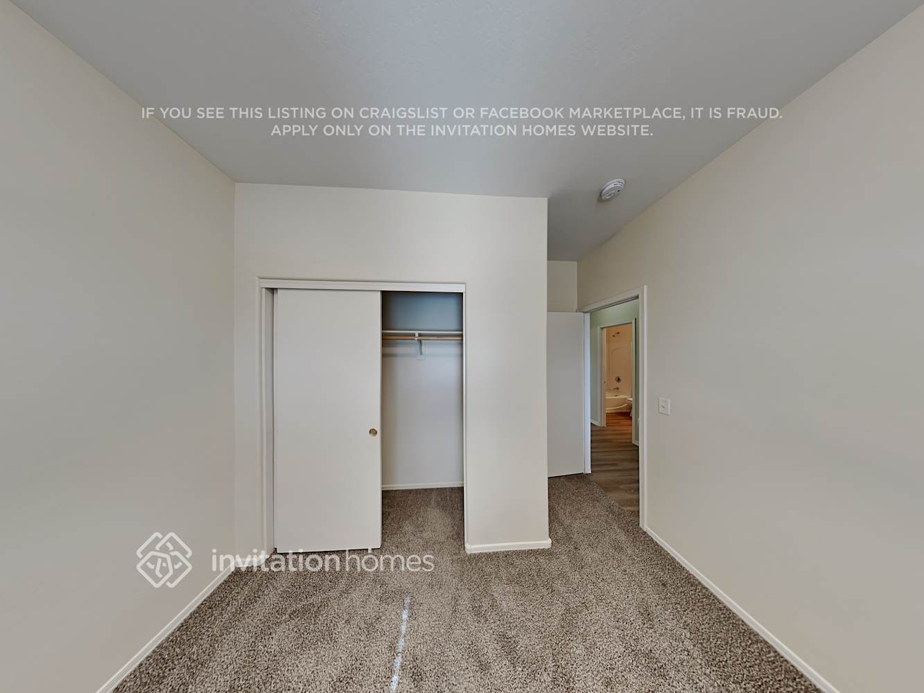 Building Photo - 1514 S Roadrunner Dr