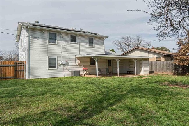 Building Photo - 4711 Balboa Dr