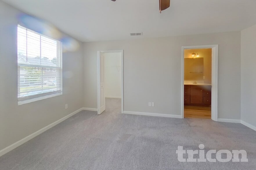Building Photo - 757 Sequoia Dr