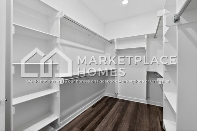 Building Photo - 439 N Otoe St