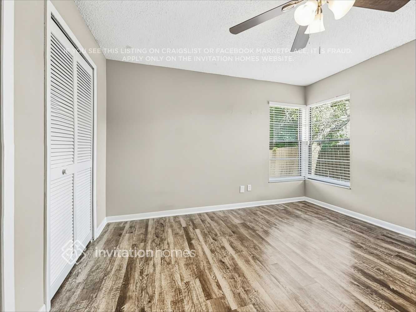 Building Photo - 1502 Carter Oaks Dr