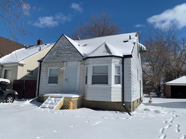 Primary Photo - 19202 Rogge St