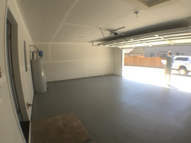 Building Photo - 1281 W Rail Way
