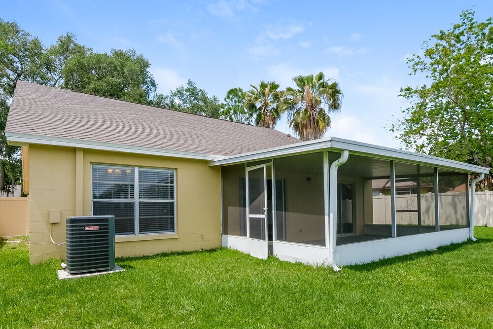 Building Photo - 2021 Lori Ann St