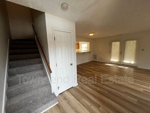 Building Photo - 1016 Ancestry Dr