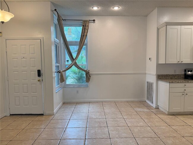 Building Photo - 4135 Quail Briar Dr