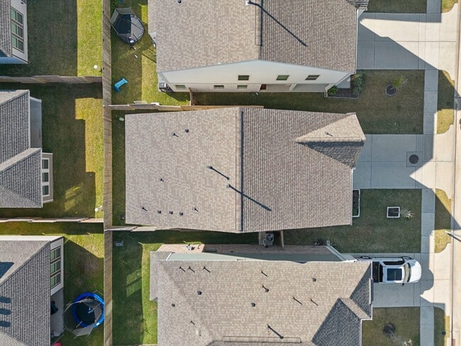 Building Photo - 17210 Pentland Hls Wy