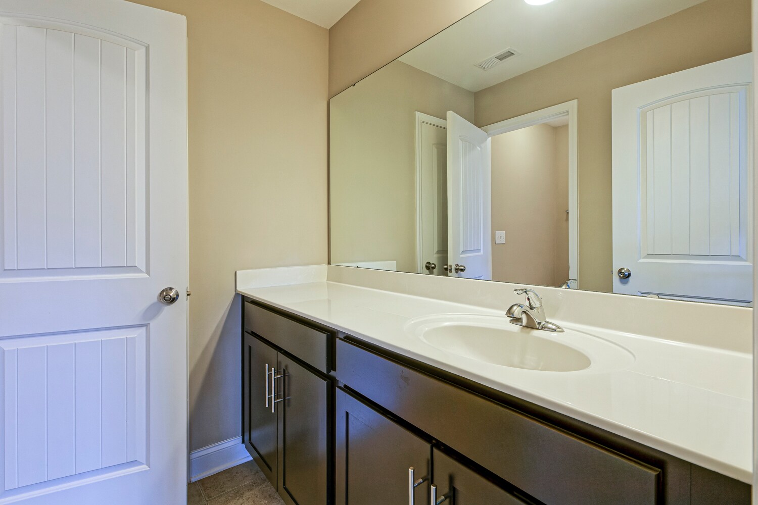 Building Photo - 1608 Cascade Falls Ln
