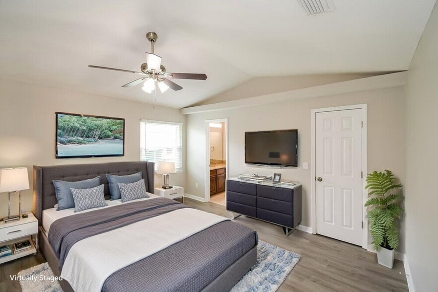 Building Photo - 2721 R S Bailey Dr