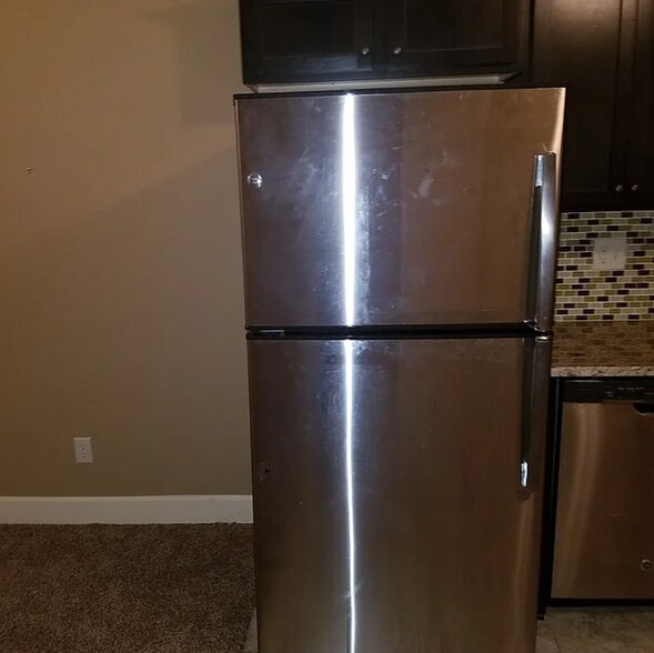 Building Photo - 2176 SW Timbertrace Ln