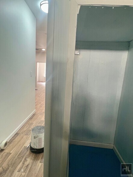 Building Photo - 3BR 1BA Sunny & Renovated w/ Shared Backyard In Flatbush