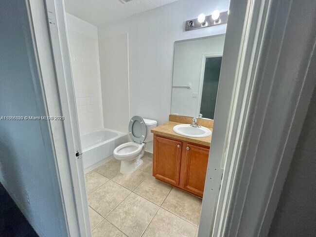 Building Photo - 804 Quartz Terrace