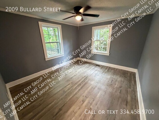 Building Photo - 2009 Bullard St