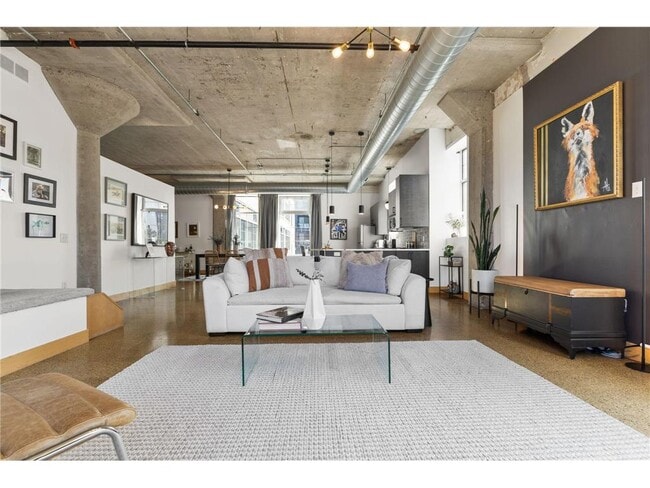 Building Photo - 918 N 3rd St