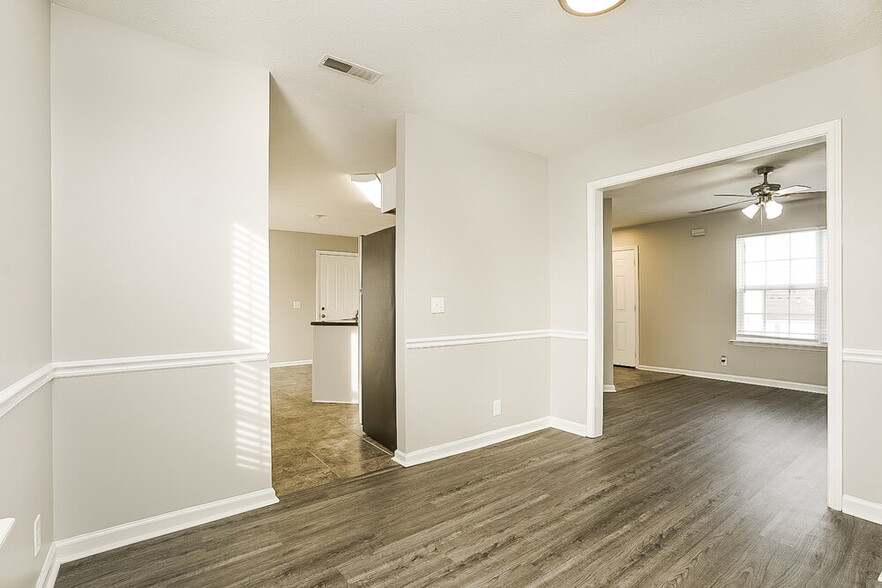 Building Photo - 3029 Ace Wintermeyer Dr