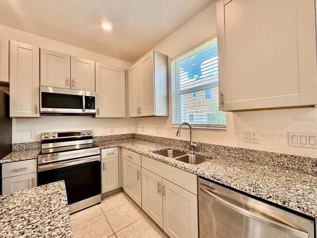 Building Photo - 34209 Rogallo Ln