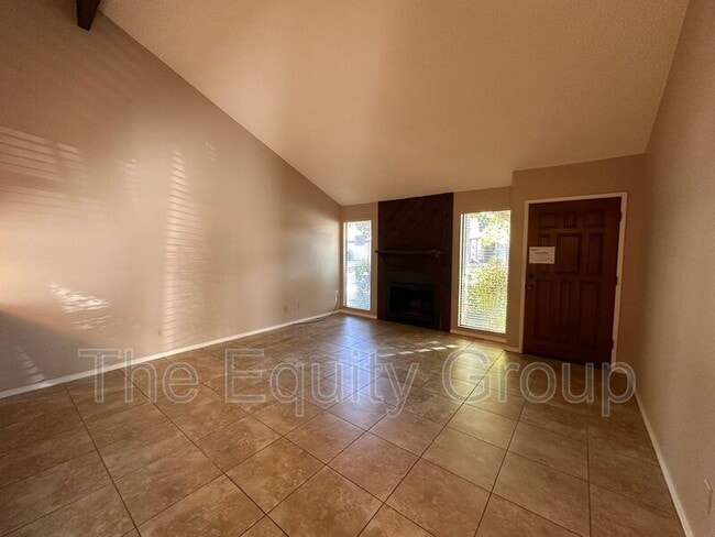 Building Photo - 1930 E Harold Ave