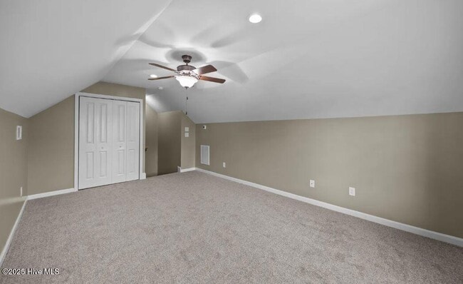 Building Photo - 821 Jade Ln