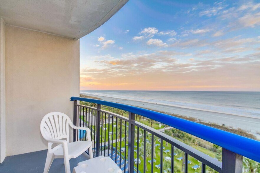 Building Photo - 2300 N Ocean Blvd