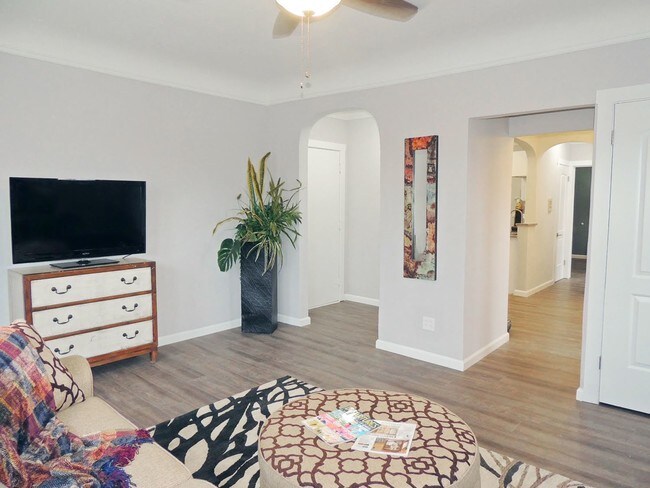 Building Photo - Smartland Lee-Yorkshire Apartments