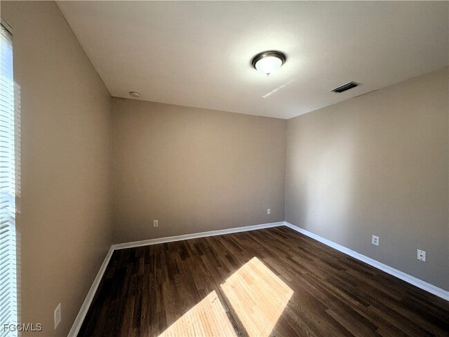 Building Photo - 1710 NW 17th St