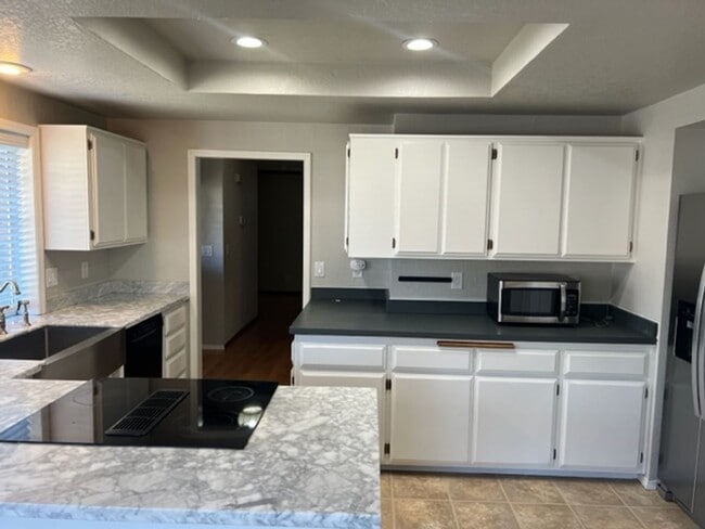 Building Photo - SINGLE LEVEL HOME W/ MANICURED YARD WITH  ...