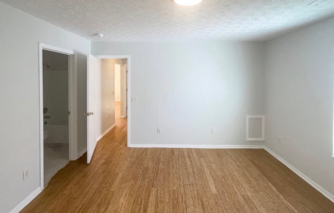 Building Photo - 3118 Legion Ln