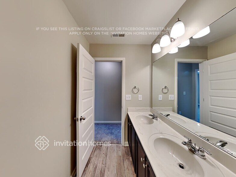 Building Photo - 2904 Warwick Ct