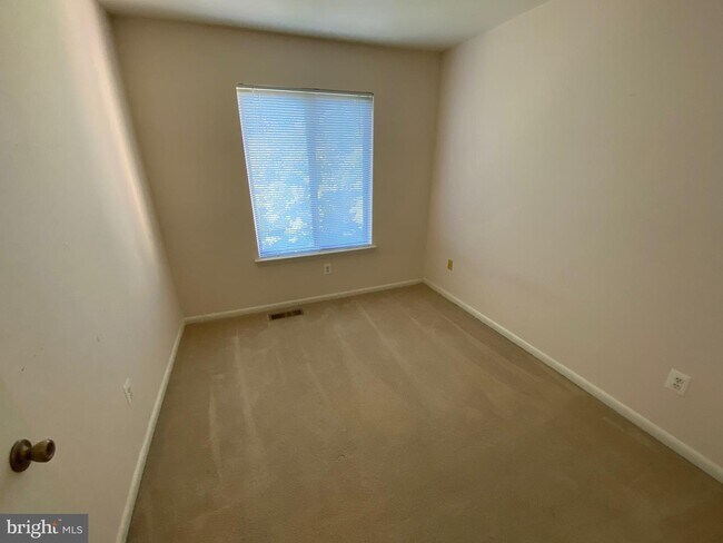 Building Photo - 7820 Muirfield Ct