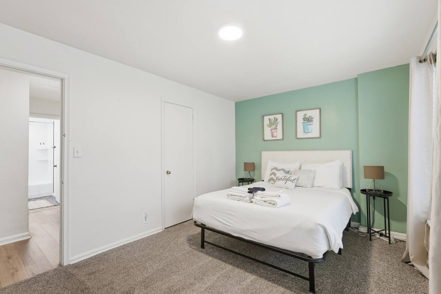 Building Photo - 237 N Center St