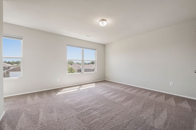 Building Photo - New Home Waiting For You!