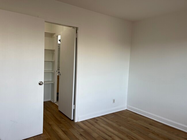 Building Photo - 5340 Holmes Run Pky