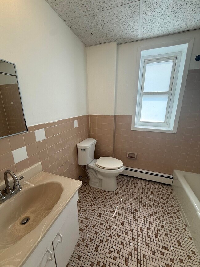 Building Photo - 4001 Bergenline Ave