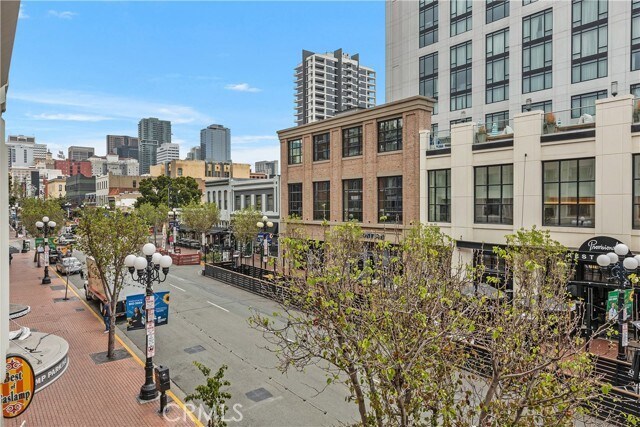 Building Photo - 450 J St