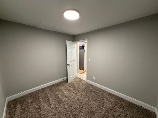 Building Photo - 206 Olive St