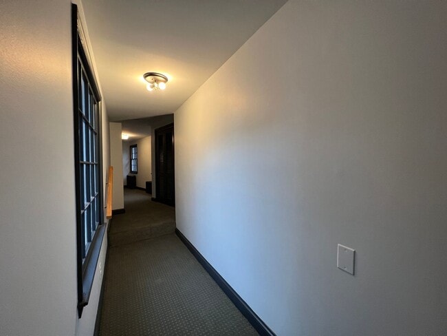 Building Photo - Cool Updated Historic 4/3.5 Farmhouse in Bethesda on Private, 1.5 Acre Lot