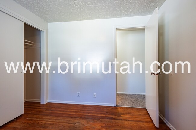 Building Photo - 646 E 5640 S