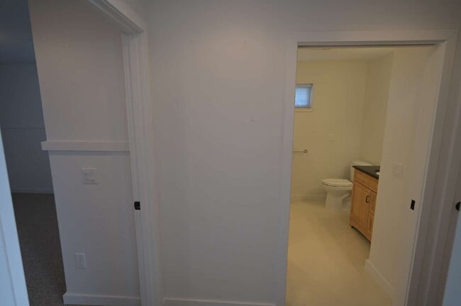 Building Photo - Modern & comfortable home in a country setting on 1 acre in Sequim