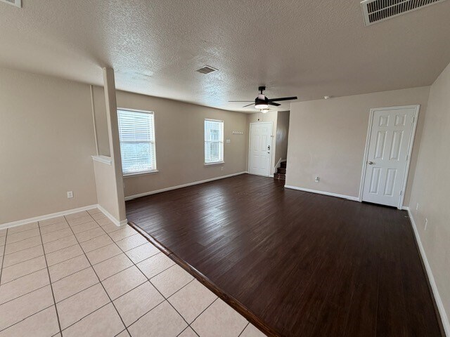 Building Photo - 2602 Shark Cir