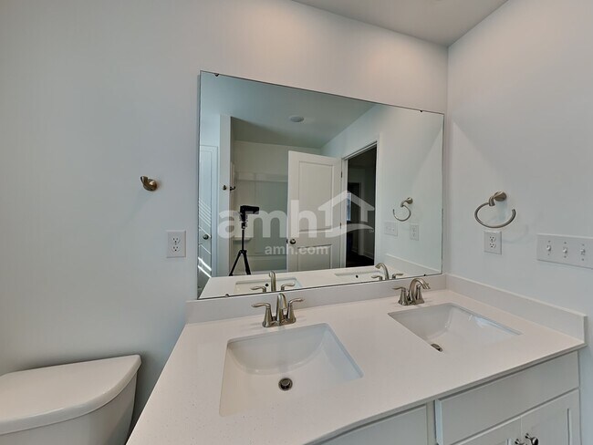 Building Photo - 3521 Jefferson Cor Ln