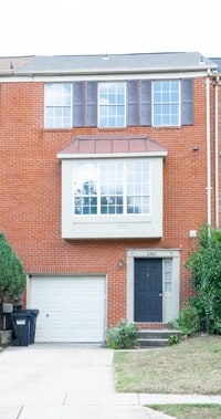 Building Photo - 8202 Ashford Blvd