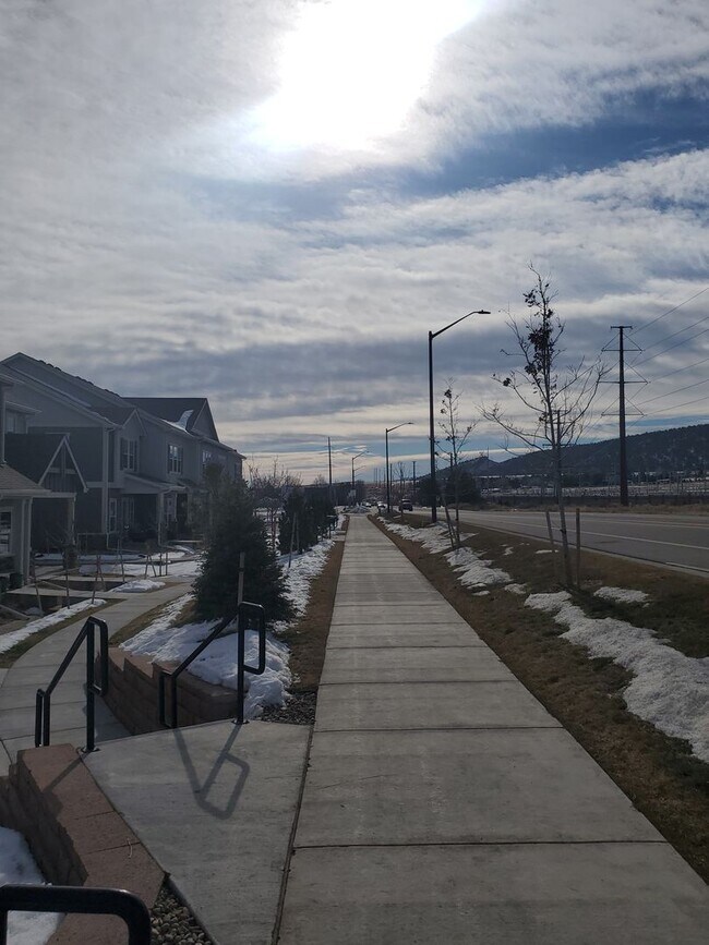 Building Photo - Updated 3 Bedroom Townhouse Across From Horsetooth Reservoir!