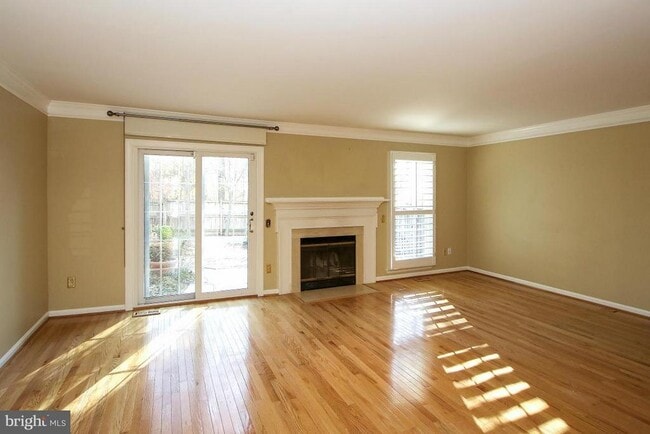 Building Photo - 153 Finale Terrace