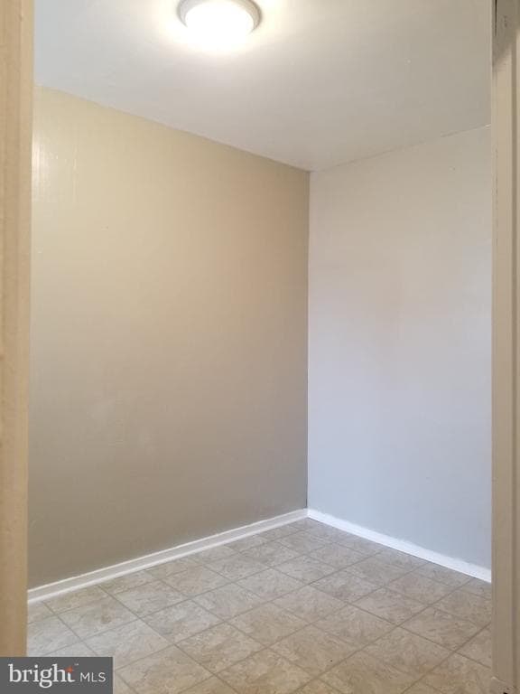 Building Photo - 2502 N Bouvier St