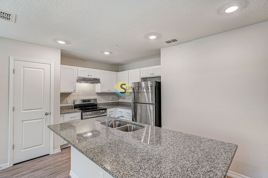 Building Photo - 9532 Hood Rd