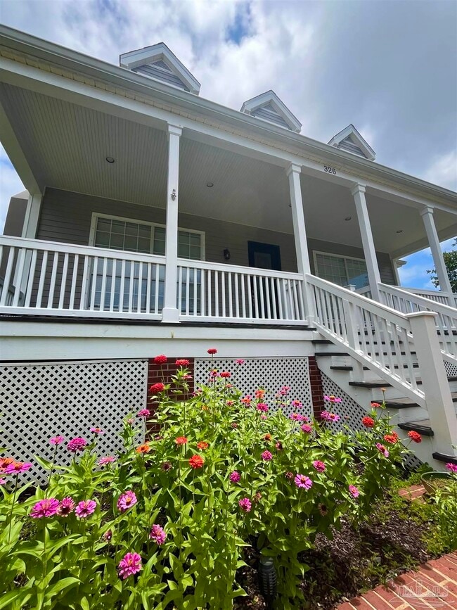 Building Photo - 326 Deer Point Dr