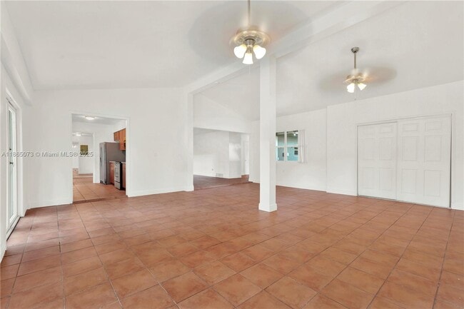 Building Photo - 15831 Palmetto Club Dr
